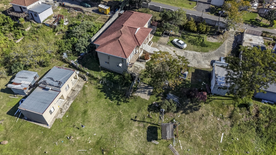 5 Bedroom Property for Sale in Summerpride Eastern Cape